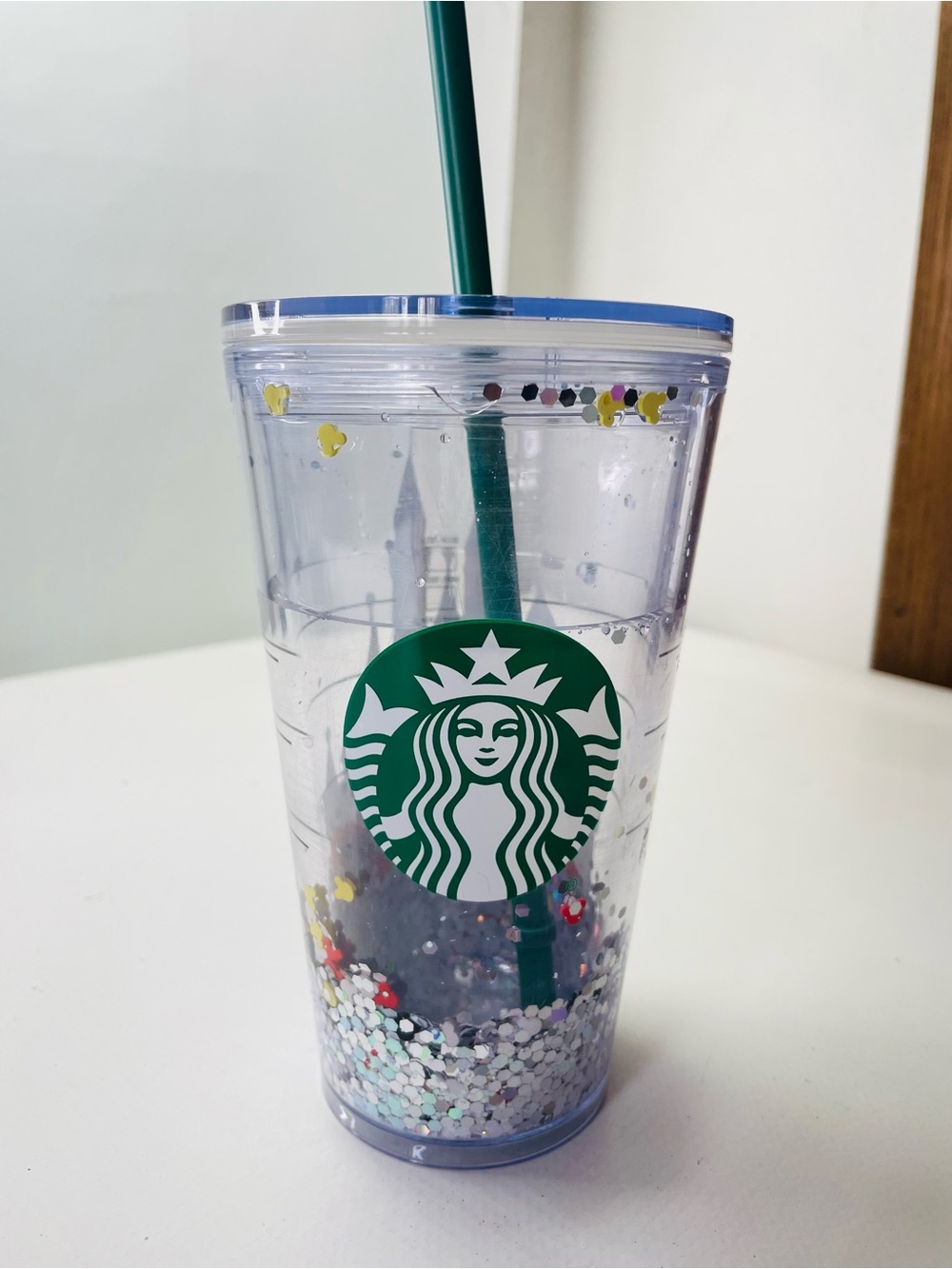 Starbucks Clear Glitter Tumbler with Green Straw and Logo Cinderella’s Castle
